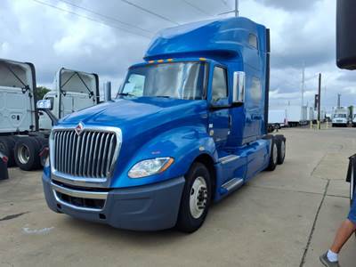 International LT625 Sleeper Semi Truck - 72" Condo Sleeper, 400HP, 11 Speed Automatic