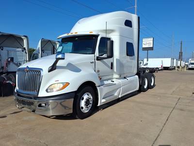 International LT625 Sleeper Semi Truck - 72" Condo Sleeper, 450HP, 12 Speed Automatic