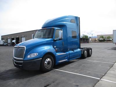 International LT625 Sleeper Semi Truck - 73" Condo Sleeper, 400HP, 11 Speed Automatic