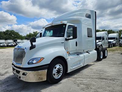International LT625 Sleeper Semi Truck - 73" Condo Sleeper, 450HP, 12 Speed Automatic