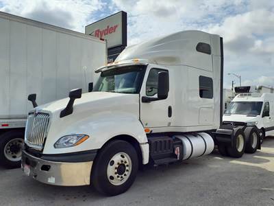 International LT625 Sleeper Semi Truck - 72" Condo Sleeper, 450HP, 10 Speed Automatic