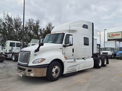 International LT625 Sleeper Semi Truck - 72" Condo Sleeper, 450HP, 12 Speed Automatic