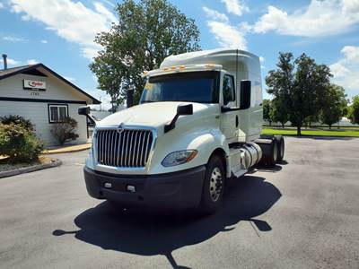 International LT625 Sleeper Semi Truck - 48" Mid Roof Sleeper, 450HP, 10 Speed Automatic
