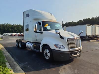 International LT625 Sleeper Semi Truck - 73" Condo Sleeper, 450HP, 12 Speed Automatic