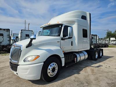 International LT625 Sleeper Semi Truck - 73" Condo Sleeper, 450HP, 10 Speed Manual