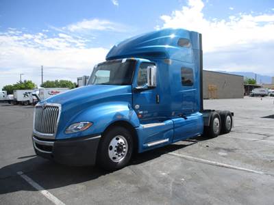 International LT625 Sleeper Semi Truck - 48" Condo Sleeper, 400HP, 11 Speed Automatic