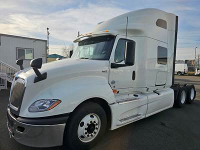 International LT625 Sleeper Semi Truck - 72" Condo Sleeper, 450HP, 10 Speed Automatic
