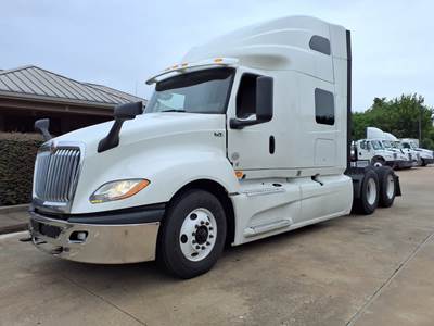 International LT625 Sleeper Semi Truck - 72" Condo Sleeper, 450HP, 12 Speed Automatic