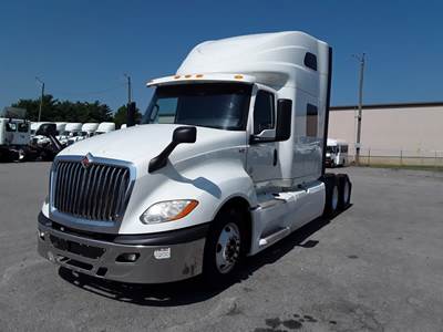 International LT625 Sleeper Semi Truck - 90" Condo Sleeper, 450HP, 12 Speed Automatic