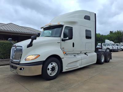 International LT625 Sleeper Semi Truck - 72" Condo Sleeper, 450HP, 12 Speed Automatic
