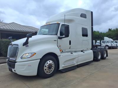 International LT625 Sleeper Semi Truck - 72" Condo Sleeper, 450HP, 12 Speed Automatic