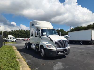 International LT625 Sleeper Semi Truck - 73" Condo Sleeper, 450HP, 12 Speed Automatic