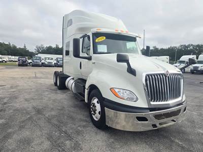 International LT625 Sleeper Semi Truck - 80" Condo Sleeper, 450HP, 12 Speed Automatic
