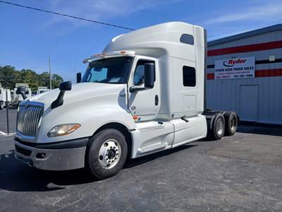 International LT625 Sleeper Semi Truck - 48" Condo Sleeper, 450HP, 12 Speed Automatic