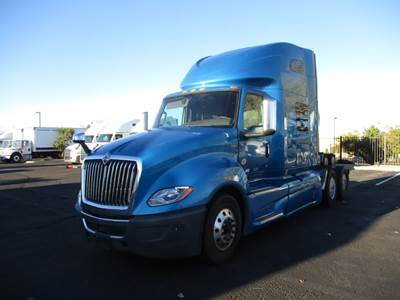 International LT625 Sleeper Semi Truck - 73" Condo Sleeper, 400HP, 11 Speed Automatic