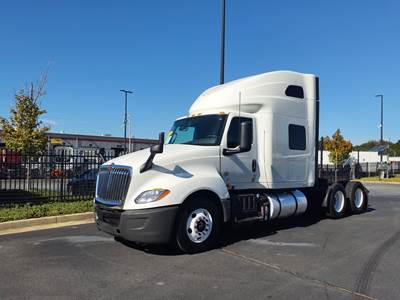 International LT625 Sleeper Semi Truck - 73" Condo Sleeper, 450HP, 12 Speed Automatic