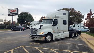 International LT625 Sleeper Semi Truck - 73" Condo Sleeper, 450HP, 10 Speed Automatic