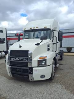 Mack Anthem 64T Sleeper Semi Truck - 72" Mid Roof Sleeper, 445HP, 12 Speed Automatic