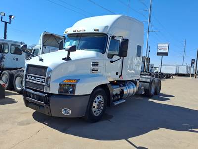Mack Anthem 64T Sleeper Semi Truck - 60" Mid Roof Sleeper, 445HP, 12 Speed Automatic