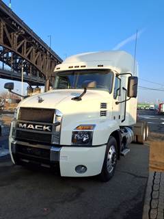 Mack Anthem 64T Sleeper Semi Truck - 72" Condo Sleeper, 445HP, 12 Speed Automatic