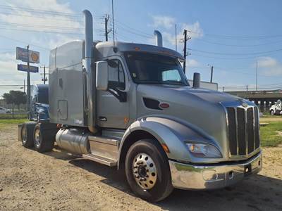 Peterbilt 579 Sleeper Semi Truck - 48" Mid Roof Sleeper, 500HP, 13 Speed Manual