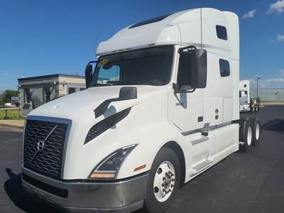 Volvo VNL64T760 Sleeper Semi Truck - 64" Condo Sleeper, 455HP, 12 Speed Automatic
