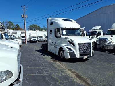 Volvo VNL64T760 Sleeper Semi Truck - 51" Condo Sleeper, 405HP, 12 Speed Automatic