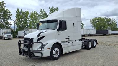 Volvo VNR64T-640 Sleeper Semi Truck - 62" Mid Roof Sleeper, 425HP, 12 Speed Automatic