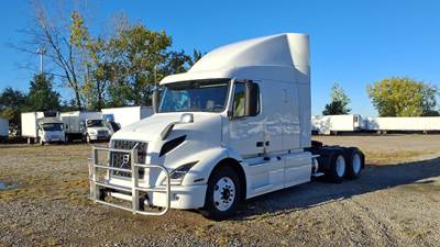 Volvo VNR64T-640 Sleeper Semi Truck - 62" Mid Roof Sleeper, 425HP, 12 Speed Automatic