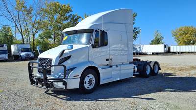 Volvo VNR64T-640 Sleeper Semi Truck - 62" Mid Roof Sleeper, 425HP, 12 Speed Automatic