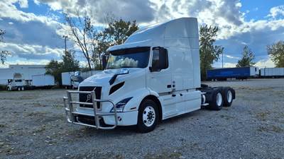 Volvo VNR64T-640 Sleeper Semi Truck - 62" Mid Roof Sleeper, 425HP, 12 Speed Automatic