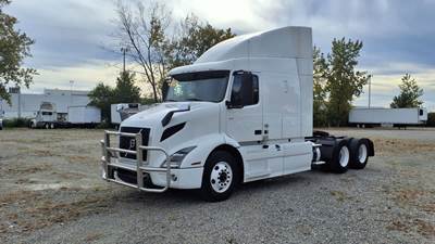 Volvo VNR64T-640 Sleeper Semi Truck - 62" Mid Roof Sleeper, 425HP, 12 Speed Automatic