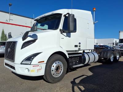 Volvo VNR64T-640 Sleeper Semi Truck - 50" Mid Roof Sleeper, 500HP, 12 Speed Automatic