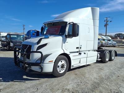 Volvo VNR64T-640 Sleeper Semi Truck - 61" Mid Roof Sleeper, 425HP, 12 Speed Automatic