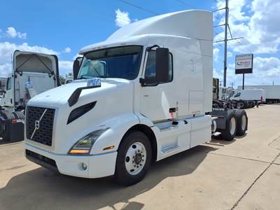Volvo VNR64T-640 Sleeper Semi Truck - 60" Mid Roof Sleeper, 425HP, 12 Speed Automatic