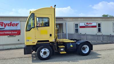 Autocar ACTT42 Yard Spotter Truck - 200HP, 4 Speed Automatic