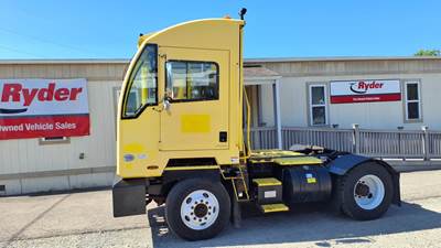 Autocar ACTT42 Yard Spotter Truck - 200HP, 4 Speed Automatic