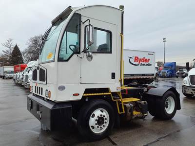 Autocar YARD TRACTOR Yard Spotter Truck - 210HP, 6 Speed Automatic