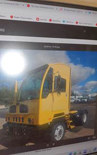 Autocar YARD TRACTOR Yard Spotter Truck - 173HP, 3 Speed Automatic