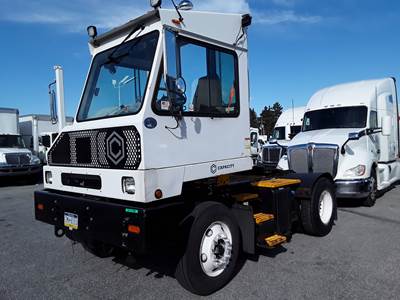 Capacity SABRE 5 4X2 Yard Spotter Truck - 200HP, 6 Speed Automatic