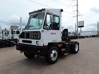 Capacity SABRE 5 4X2 Yard Spotter Truck - 200HP, 5 Speed Automatic
