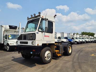 Capacity SABRE 5 4X2 Yard Spotter Truck - 200HP, 5 Speed Automatic