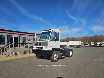 Capacity SABRE 5 4X2 Yard Spotter Truck - 200HP, 6 Speed Automatic