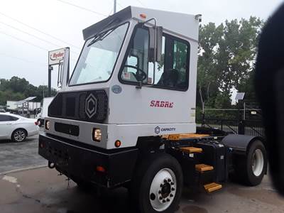 Capacity SABRE 5 4X2 Yard Spotter Truck - 200HP, 6 Speed Automatic