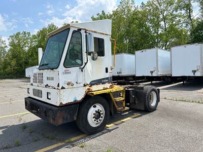 Ottawa C30 Yard Spotter Truck - 165HP, 6
