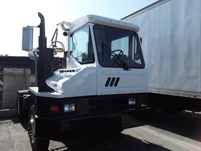 Ottawa T2 Yard Spotter Truck - 200HP, 6