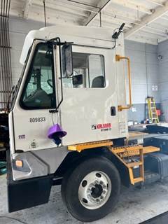 Ottawa T2 Yard Spotter Truck - 173HP, 6