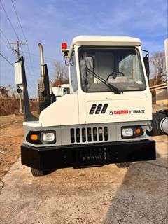 Ottawa T2 Yard Spotter Truck - 200HP, 6 Speed Automatic