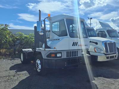 Ottawa T2 Yard Spotter Truck - 200HP, 6 Speed Automatic