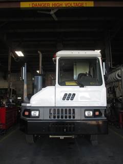 Ottawa T2 Yard Spotter Truck - 200HP, 6 Speed Automatic